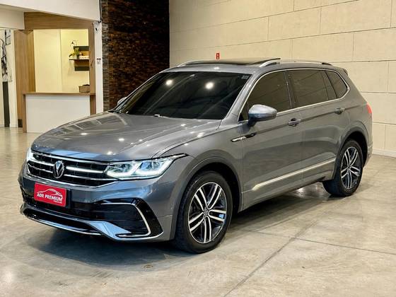 VOLKSWAGEN TIGUAN 2.0 300 TSI GASOLINA ALLSPACE R-LINE AUTOMÁTICO VOLKSWAGEN TIGUAN 2.0 300 TSI GASOLINA ALLSPACE R-LINE AUTOMÁTICO